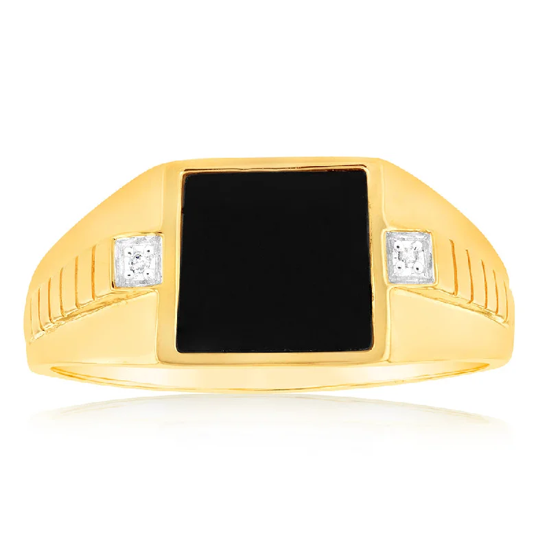 Halo diamond engagement ring for women-9ct yellow Gold Ring in 1Black Agate & 2Diamonds