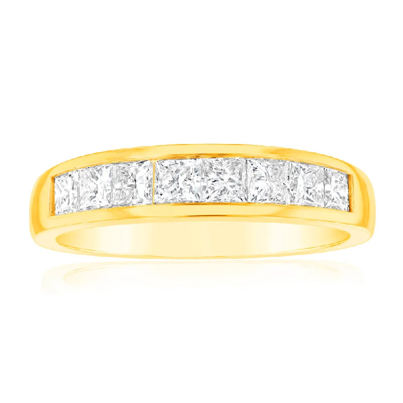 Modern engagement ring for women-Luminesce Lab Grown 18ct Yellow Gold 0.70 Carat Diamond Wedder Ring