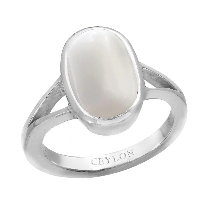 Oval diamond ring for women-Ceylon Gems White Coral Safed Moonga 3.9cts or 4.25ratti stone Zoya Silver Ring