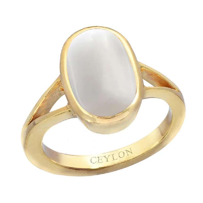 Emerald ring for women-Ceylon Gems White Coral Safed Moonga 5.5cts or 6.25ratti stone Zoya Panchdhatu Ring