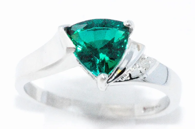 Solitaire ring for women-14Kt Gold Emerald & Diamond Trillion Ring